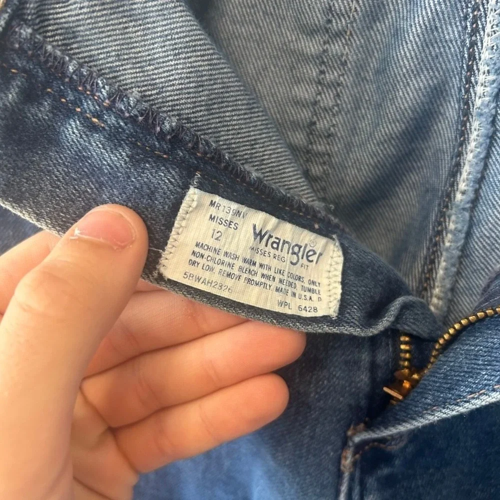 Vintage Wrangler Misses High Waisted Jeans Straight Leg Medium Wash USA Made 12